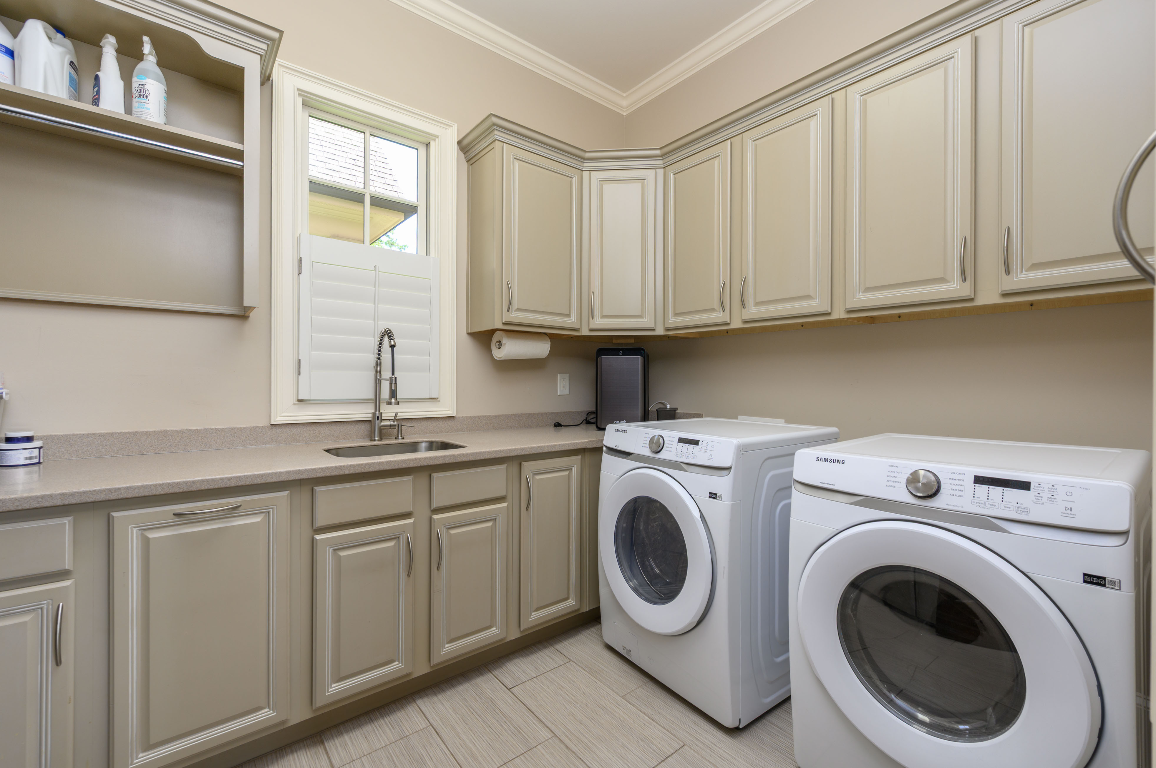 1100 Bachelors Run image 15